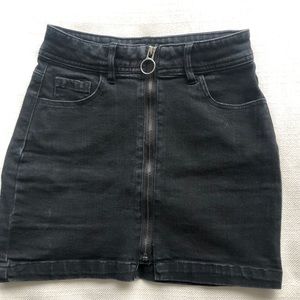 BlackLabel Black Ring Front Zipper Skirt